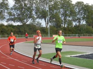 Het begin, met pet Anton naast me